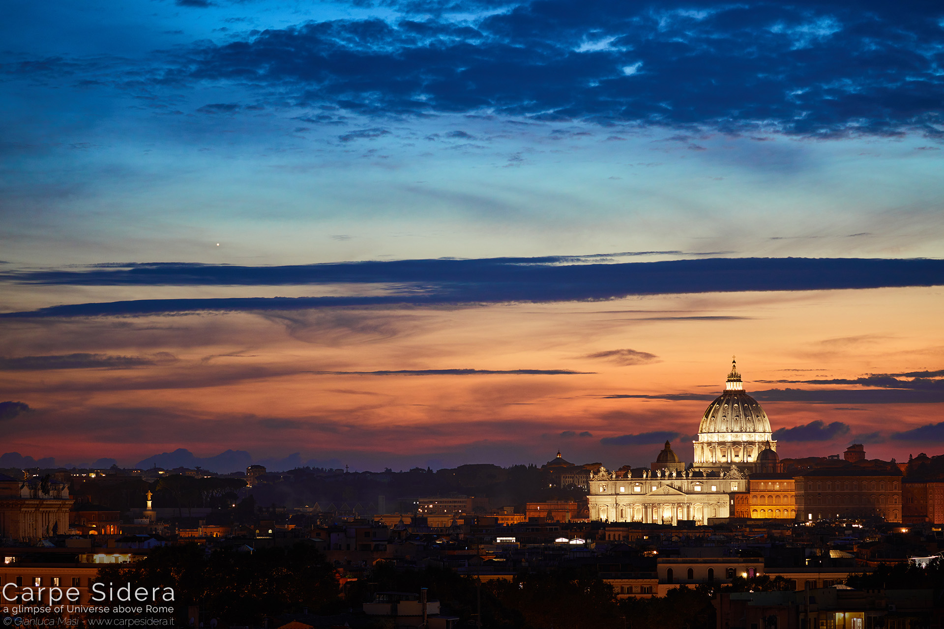 2. Il pianeta Venere tramonta accanto alla Basilica di San Pietro.