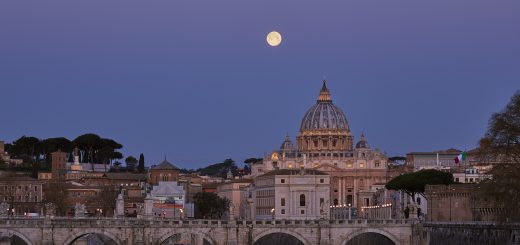 The Equinox Supermoon hangs above St. Peter's Dome in Rome - 21 March. 2019